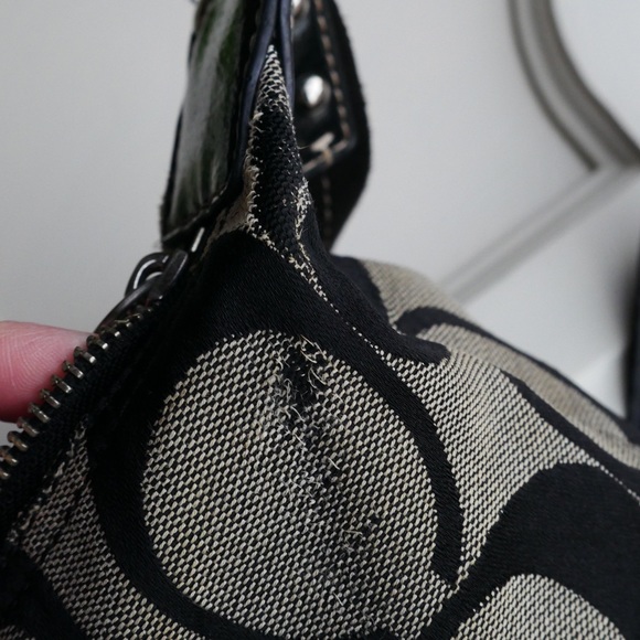 SOLD Shabby Chic Coach Signature Stripe Hobo Bag - Picture 10 of 12